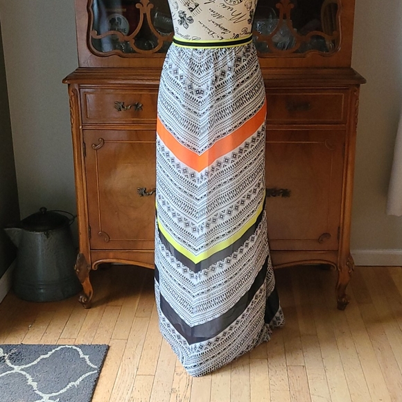 Old Navy Dresses & Skirts - Old Navy Maxi Skirt